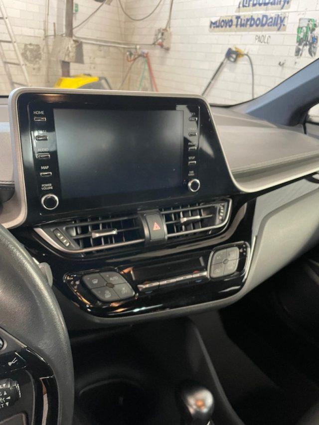 TOYOTA C-HR 1.8 Hybrid E-CVT Business