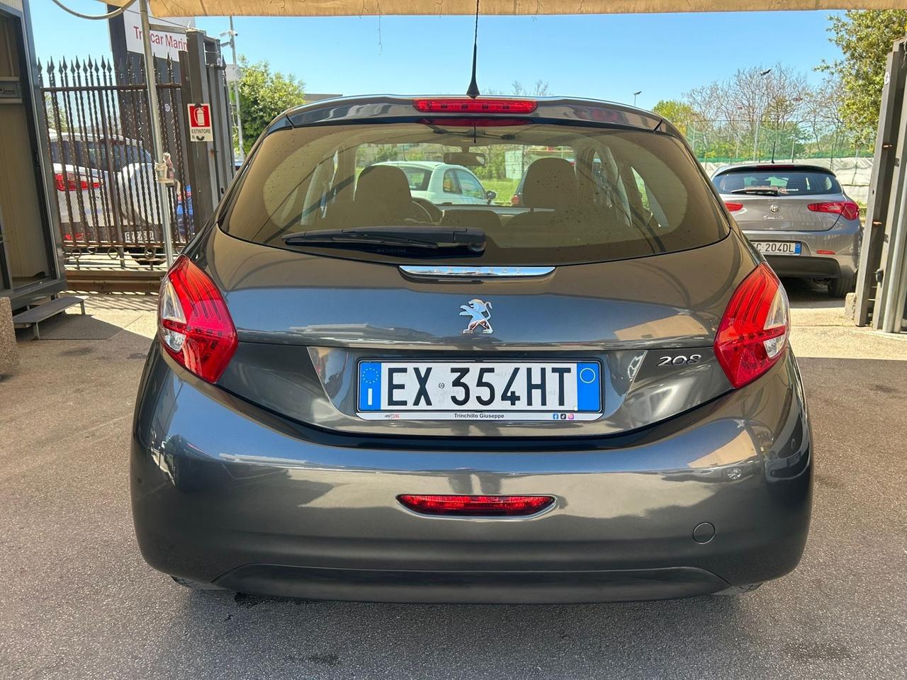 Peugeot 208 PureTech 82 5 porte Allure
