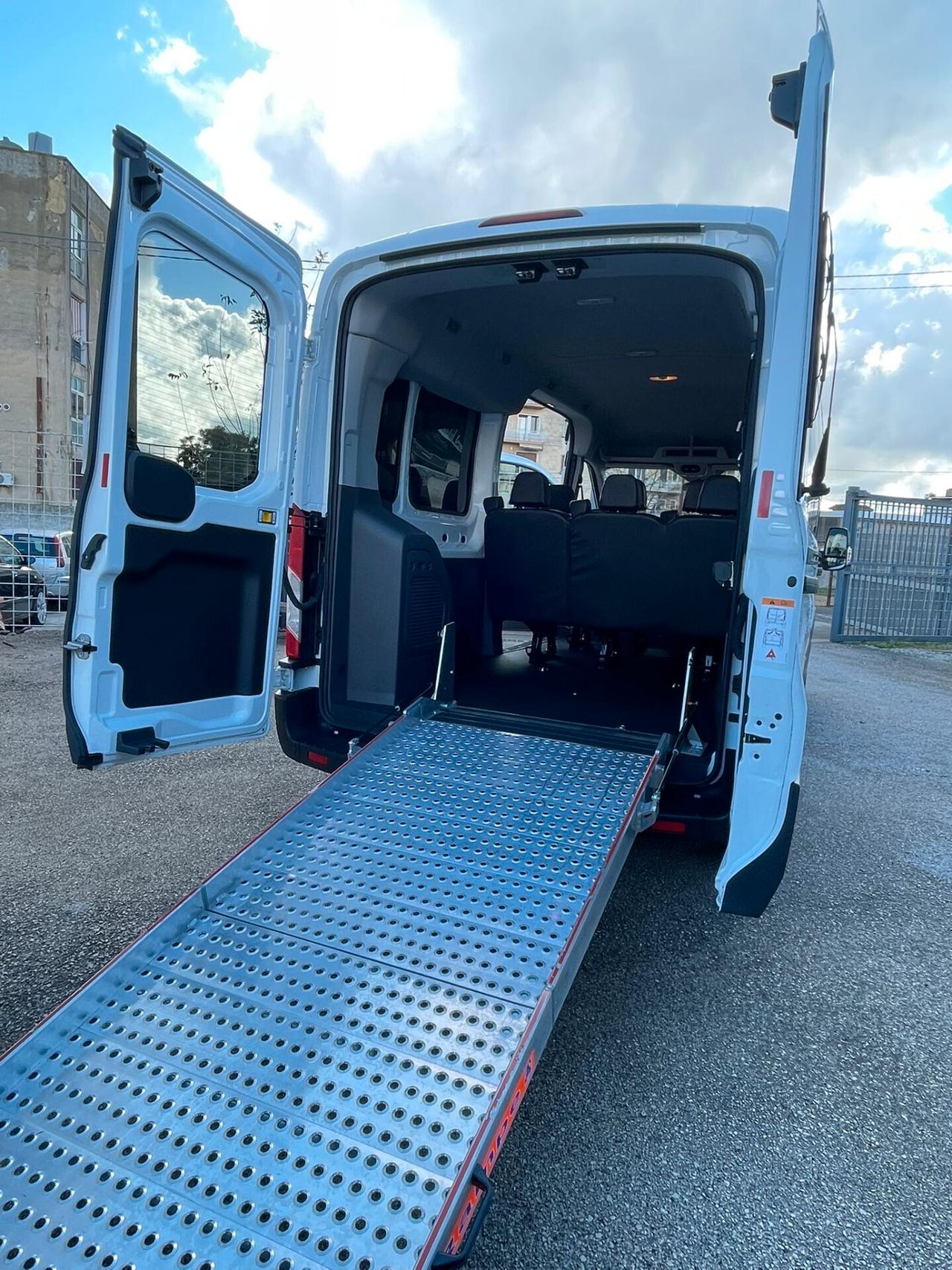 FORD TRANSIT KOMBI 9 POSTI TRASPORTO DISABILI 2021