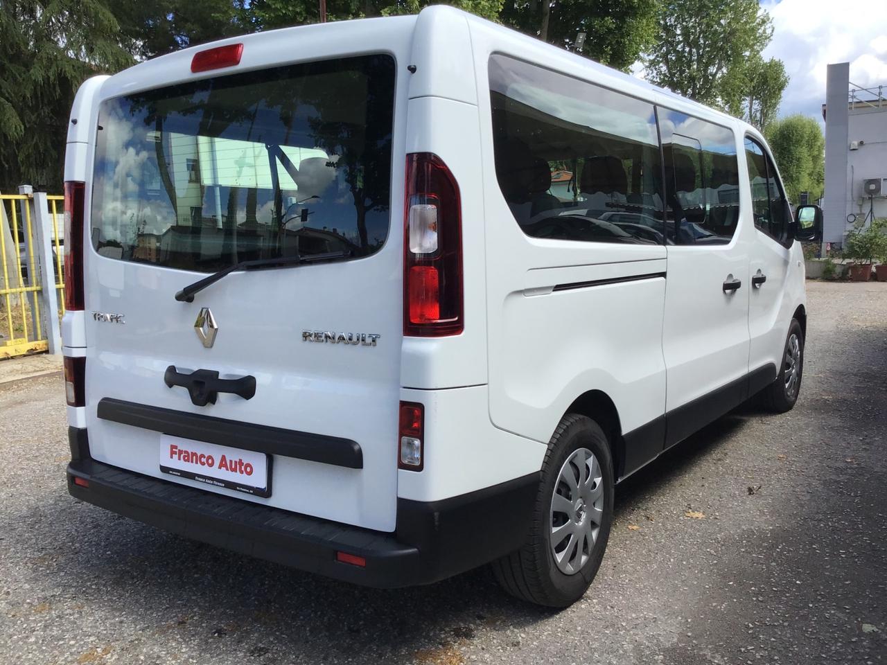 Renault Trafic T29 2.0 dCi 9Posti