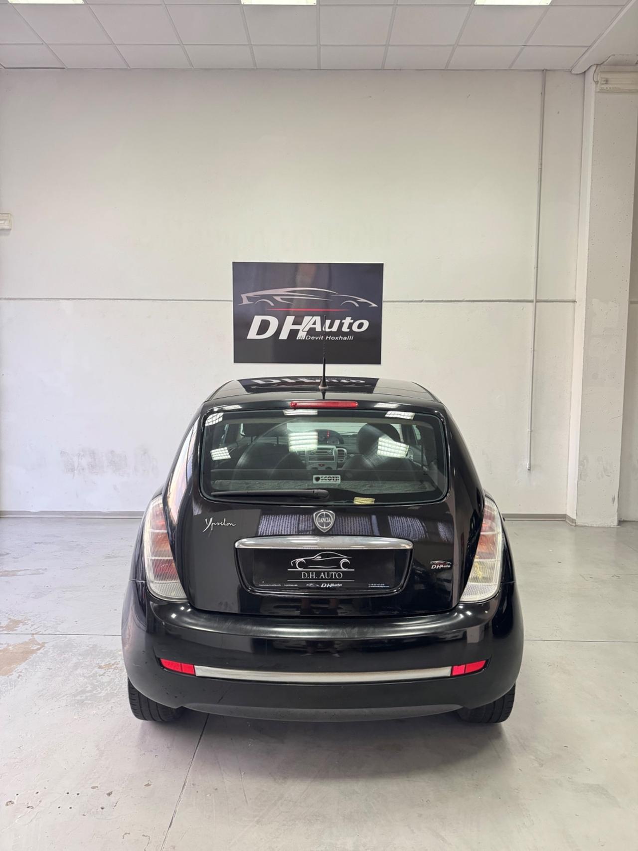 Lancia Ypsilon 1.2 69 CV 5 porte S&S Platinum