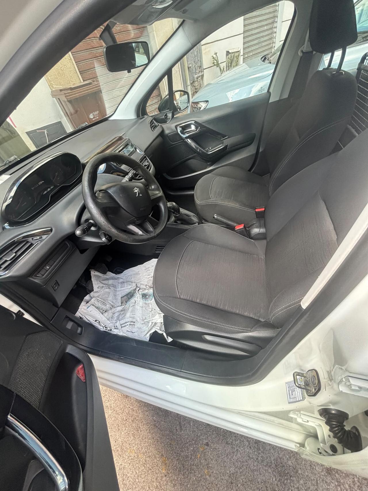 Peugeot 208 1.4 HDi 68 CV 5 porte Van Pack