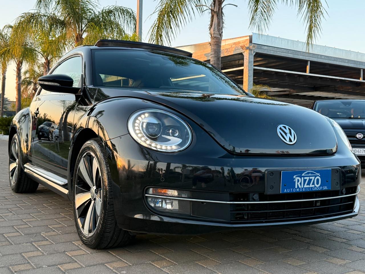 Volkswagen Maggiolino 1.6 TDI DSG R-ine Cup Tetto Navi Xenon