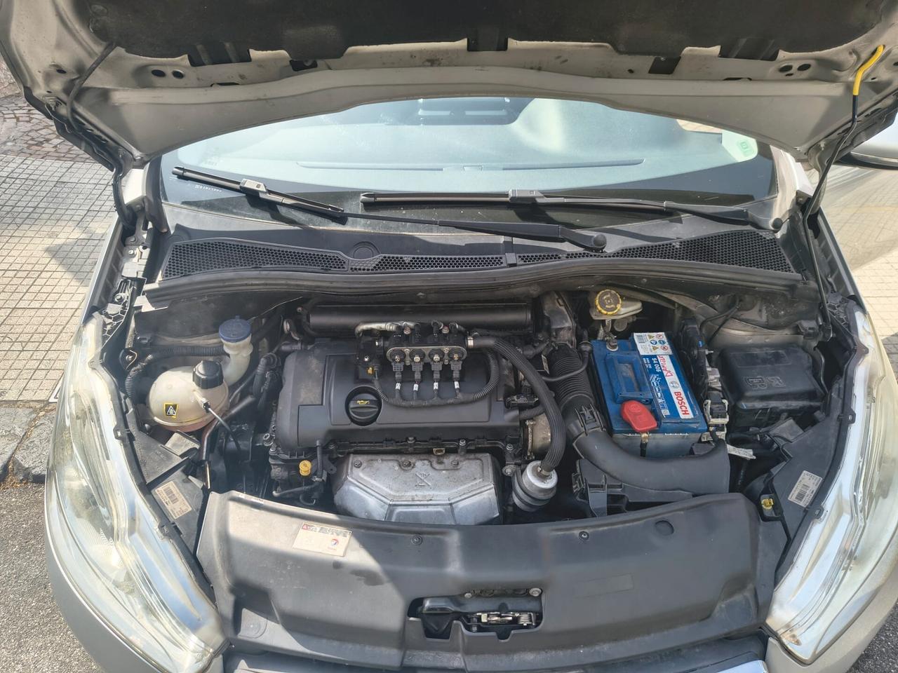 Peugeot 208 1.4 VTi 95 CV 5p. GPL Access