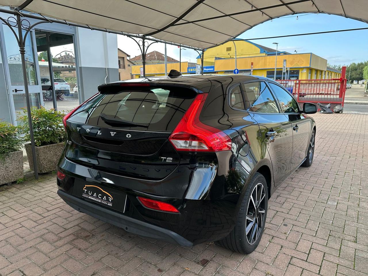 Volvo V40 Business Plus 2.0 T2 #6843