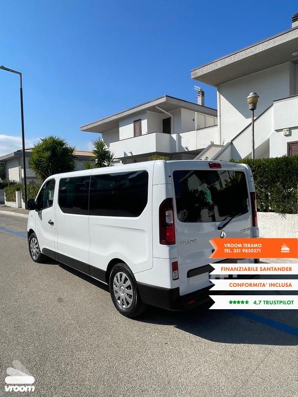 RENAULT Trafic 2.0 dCi 120CV DISABILI