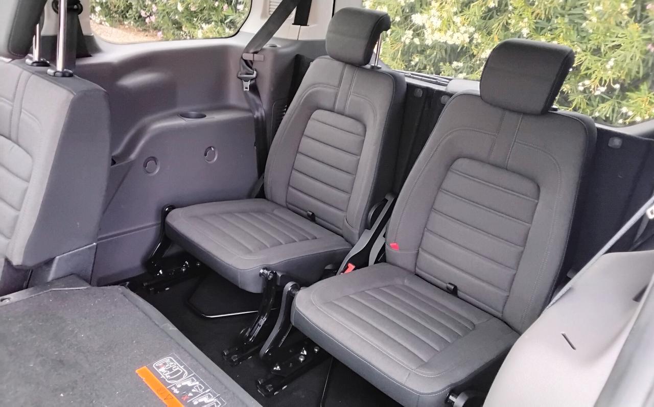 Ford Tourneo Connect Tourneo Connect 1.5 TDCi 120 CV Titanium 7 POSTI