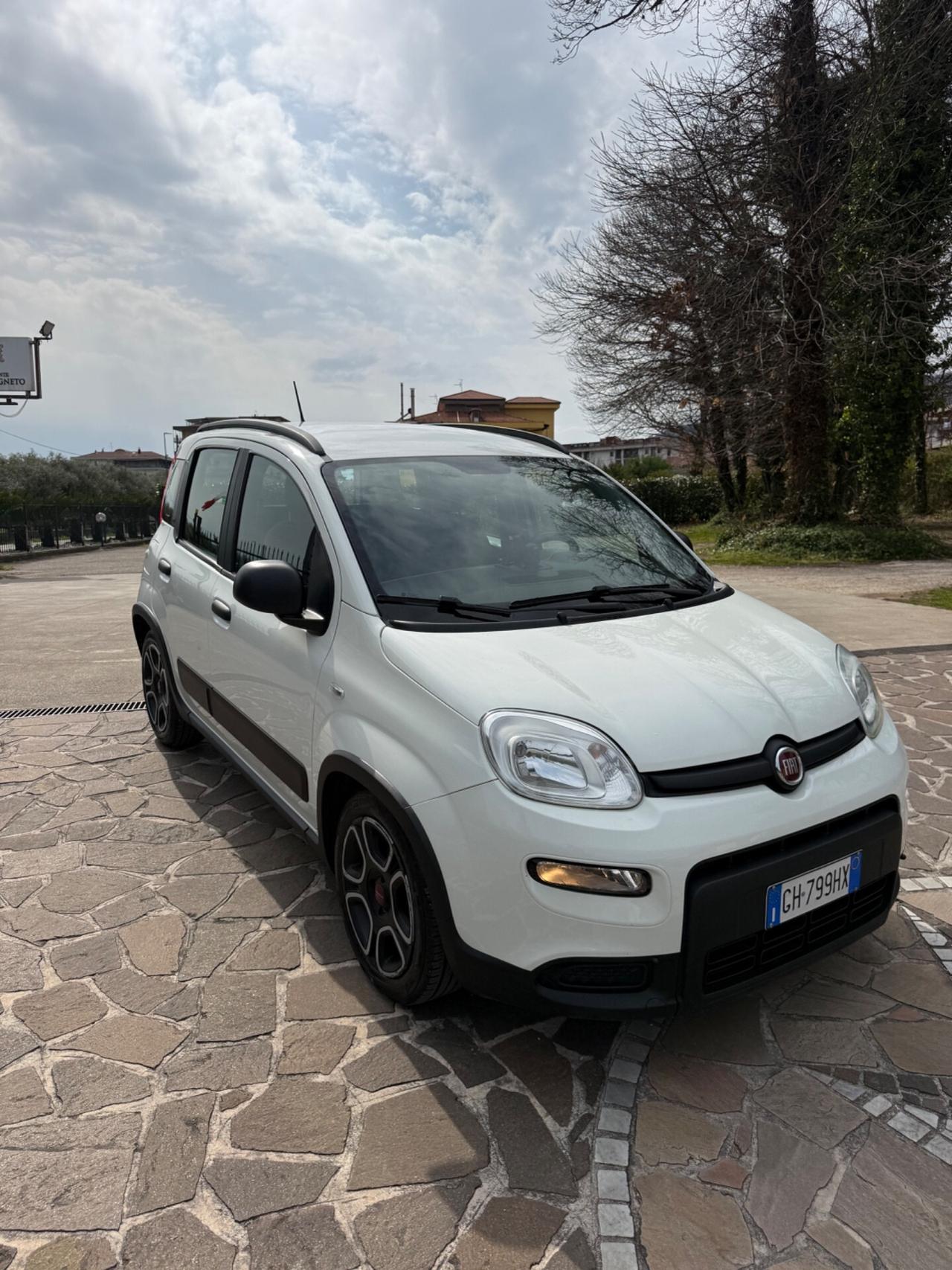 Fiat Panda 1.0 FireFly S&S Hybrid City Cross