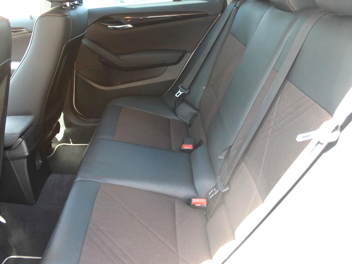 Bmw X1 sDrive16d X Line Aut MixPelle Navi PDC Led Privacy