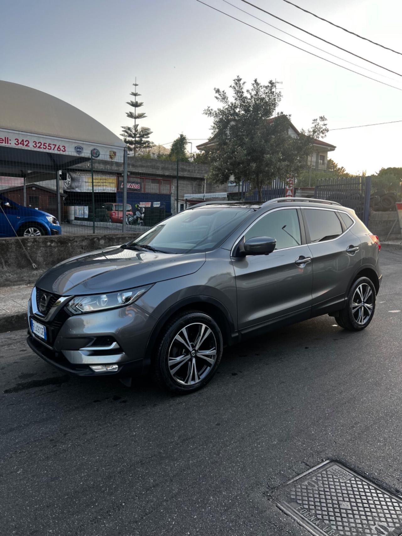 Nissan Qashqai 1.5 dCi Tekna tetto apribile