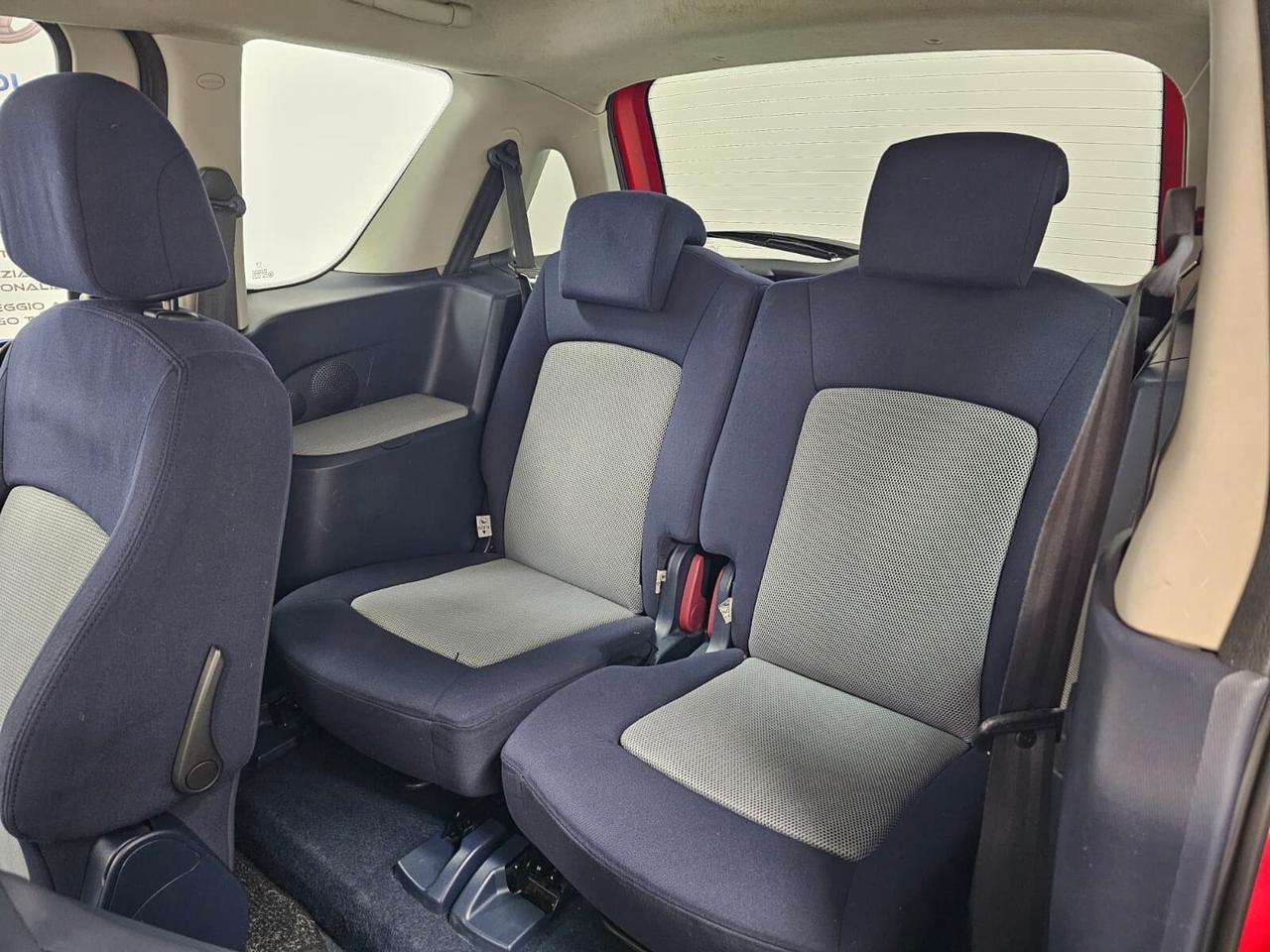 Peugeot 1007 1.4 Trendy - NeoPatentati