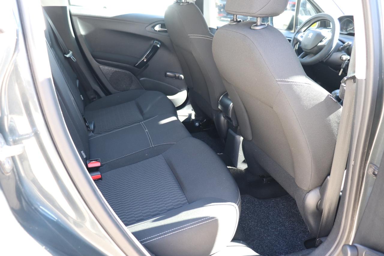 Peugeot 208 Active