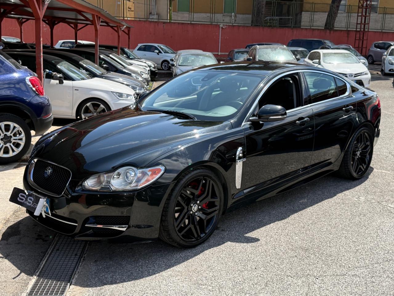 XF 3.0DS V6 Premium Luxury/R-SPORT/RATE/PERMUTE