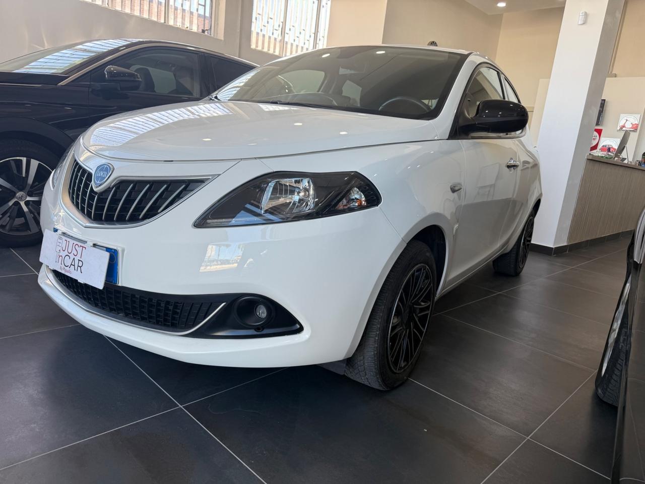 Lancia Ypsilon 1.0 FireFly 5 porte S&S Hybrid Gold 2022