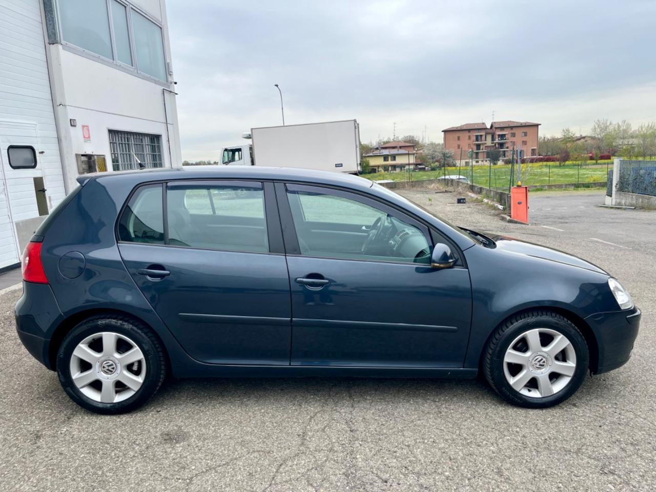 VW Golf 1.6benz 2007 154.000km cinghia e tagliando fatti