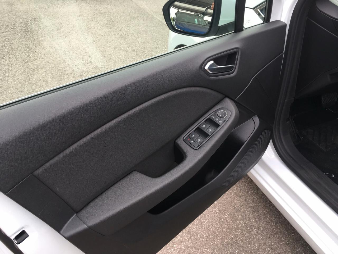 Renault Clio Full Hybrid E-Tech 140 CV 5 porte Intens