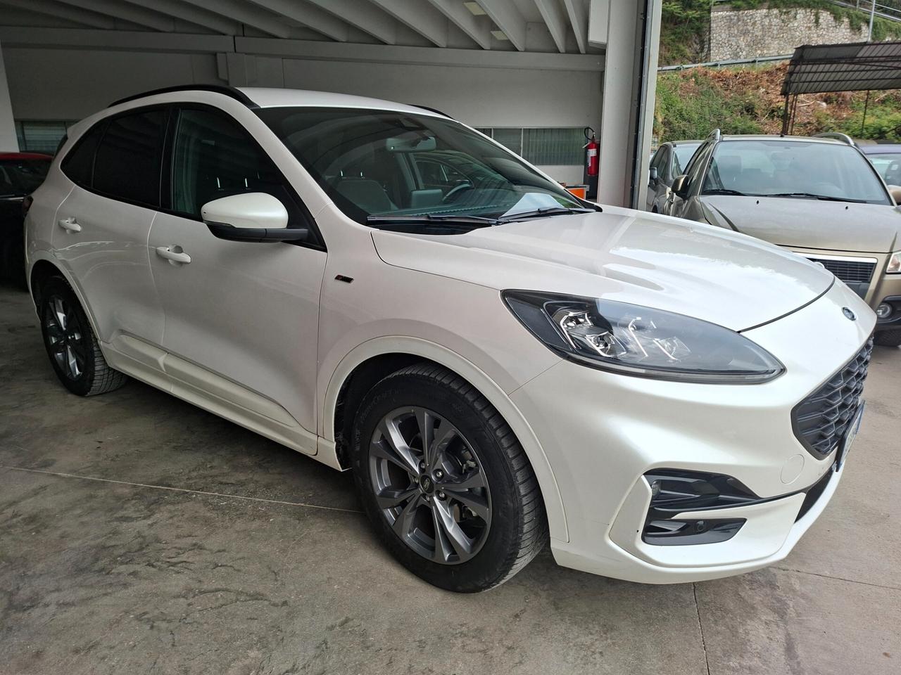 Ford Kuga 1.5 ST-LINE