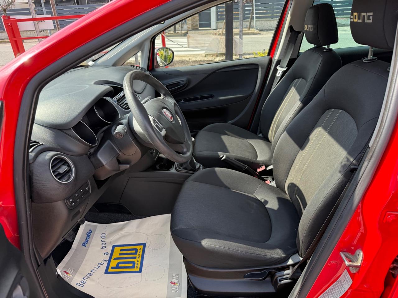 Fiat Punto 1.2 69CV 5P Young EURO 6*UNICO PROP