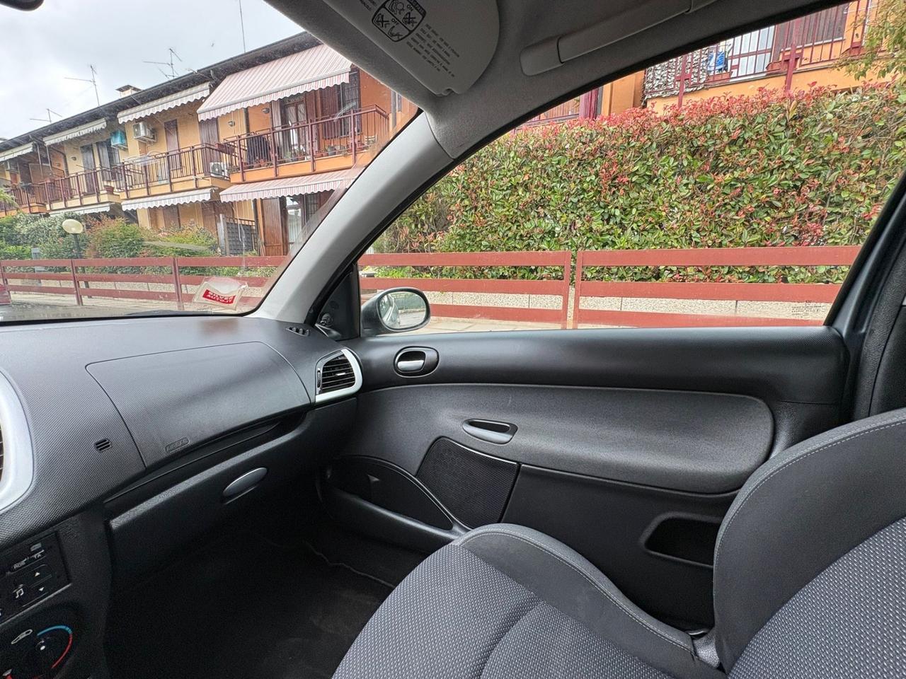 Peugeot 206 Plus 1.1 60CV 3p. ECO GPL
