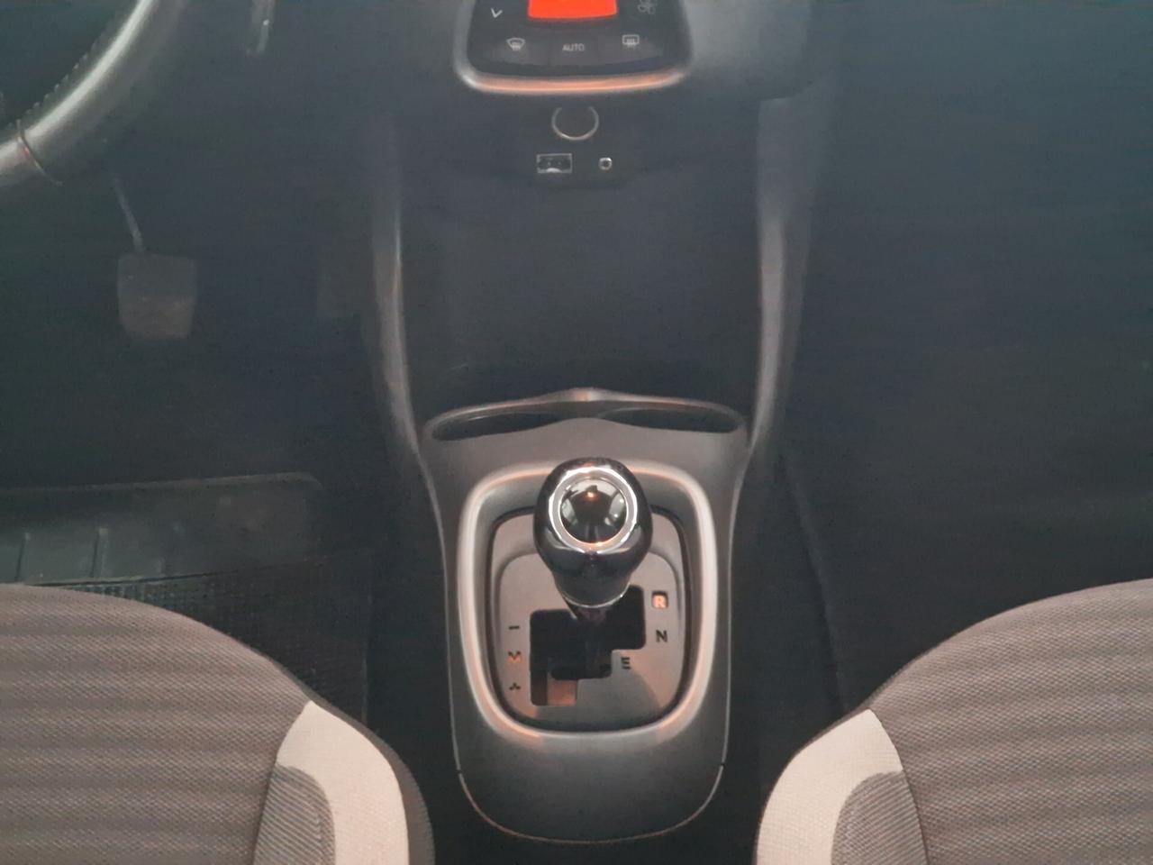 Toyota Aygo 1.0 VVT-i 72 CV 5 porte x-play MMT