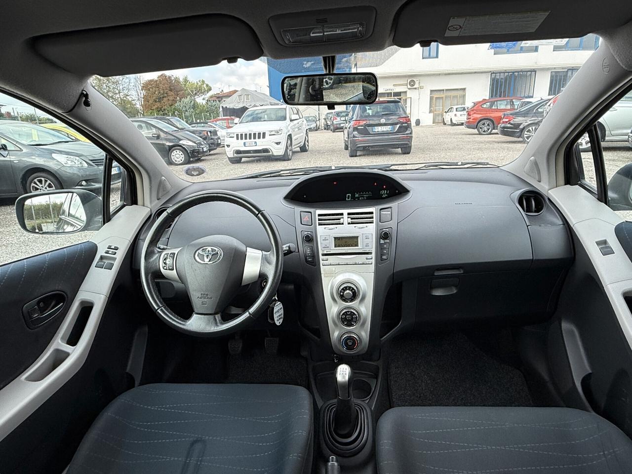Toyota Yaris 1.0 5 porte