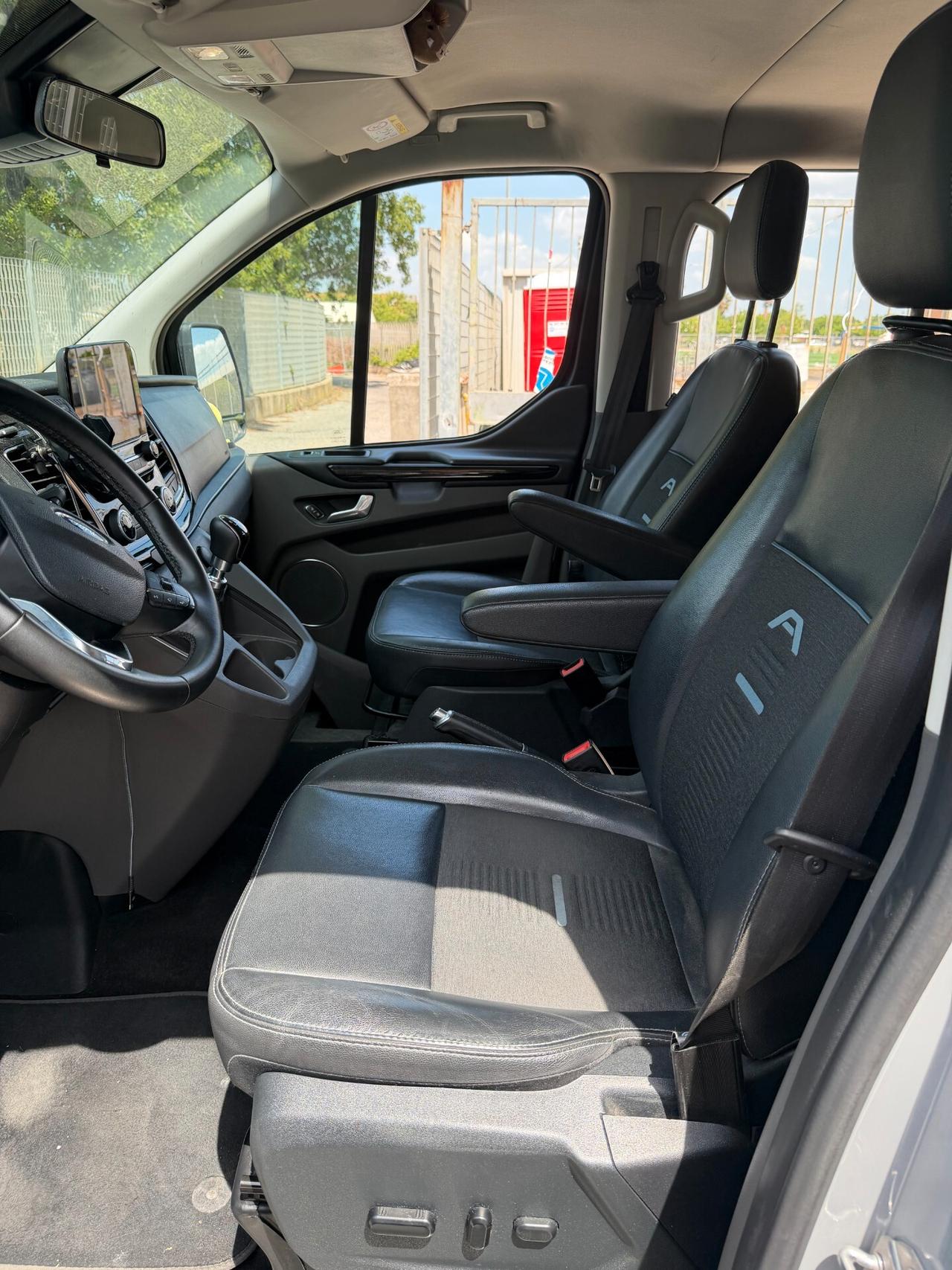 Ford Tourneo Custom 320 2.0 EcoBlue 150CV MHEV Active