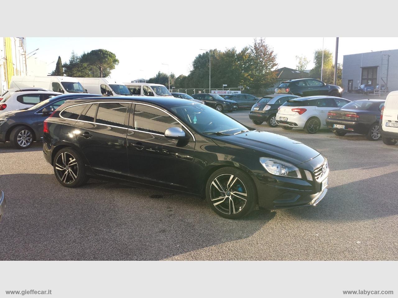 VOLVO V60 D3 Geartronic R-design