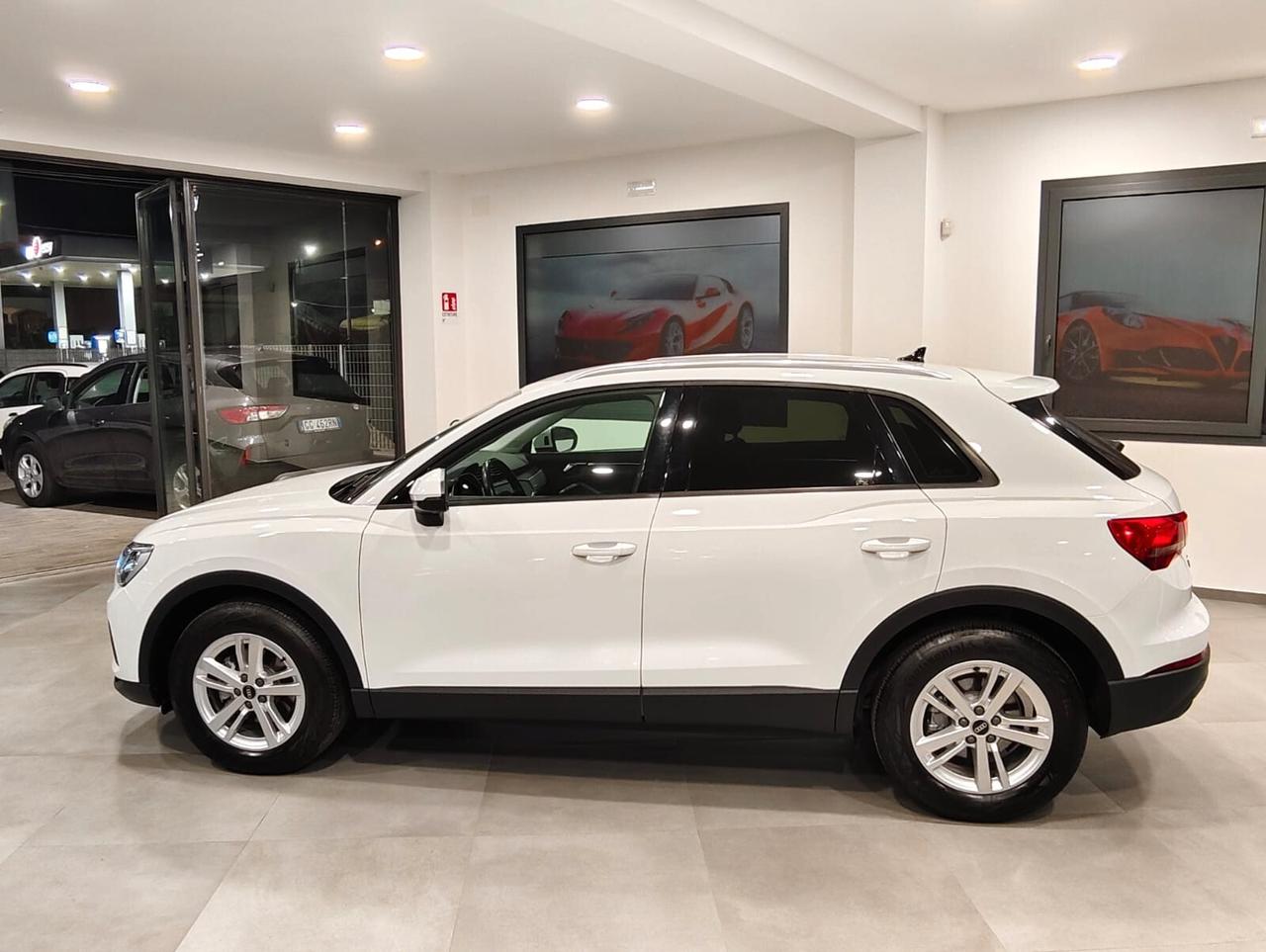 Audi Q3 35 TDI S tronic Business