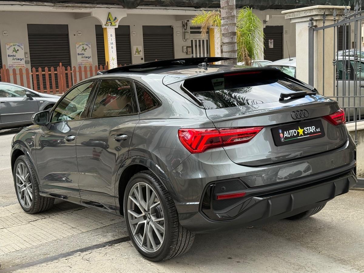 Audi Q3 Sportback Identity Black 35 TDI S-line 150 CV