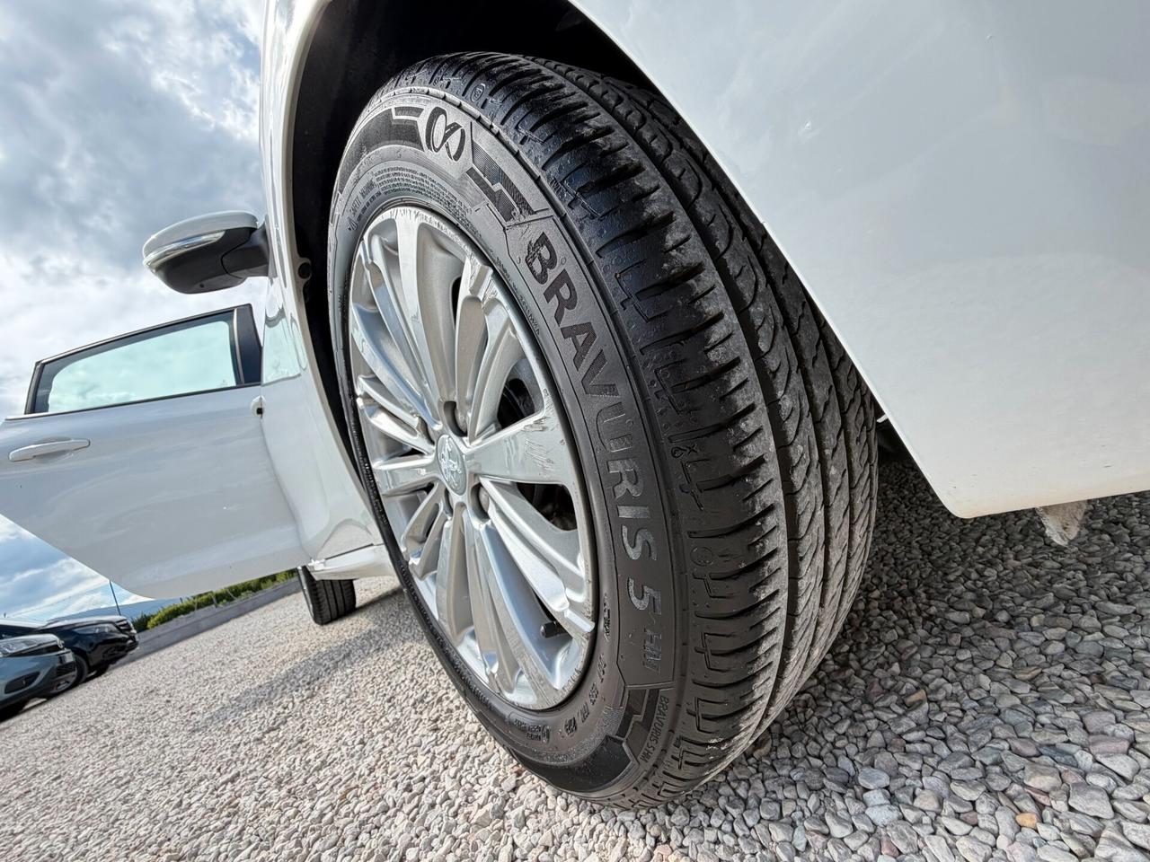 Peugeot 208 HDi 75cv 5 porte 25.380 km unico proprietario