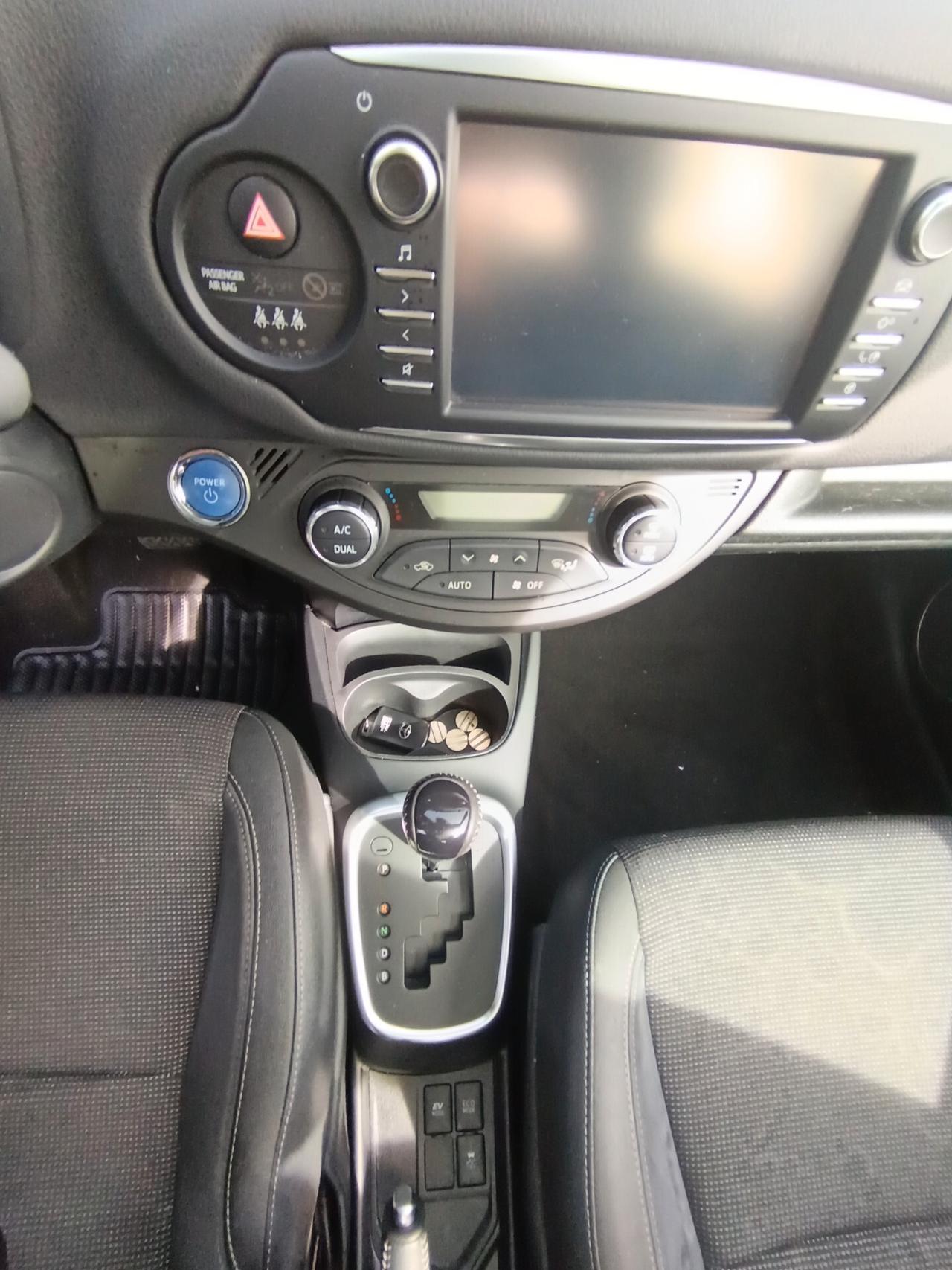 Toyota Yaris hybrid
