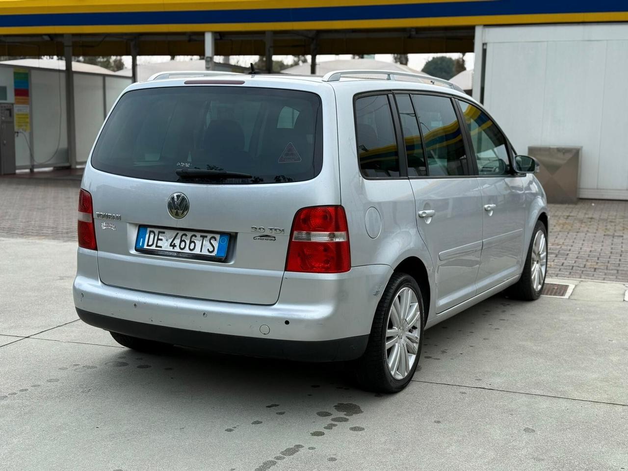 Volkswagen Touran 2.0 16V TDI Highline