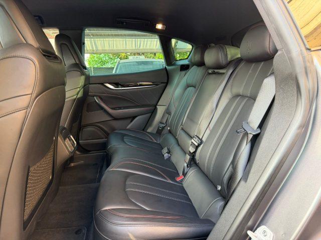 MASERATI Levante V6 Diesel 275 CV AWD Gransport