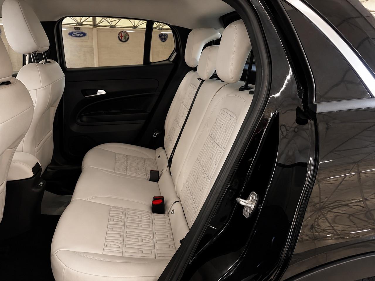 FIAT 600 IV 2023 - 600 1.2 hybrid La Prima 110cv auto