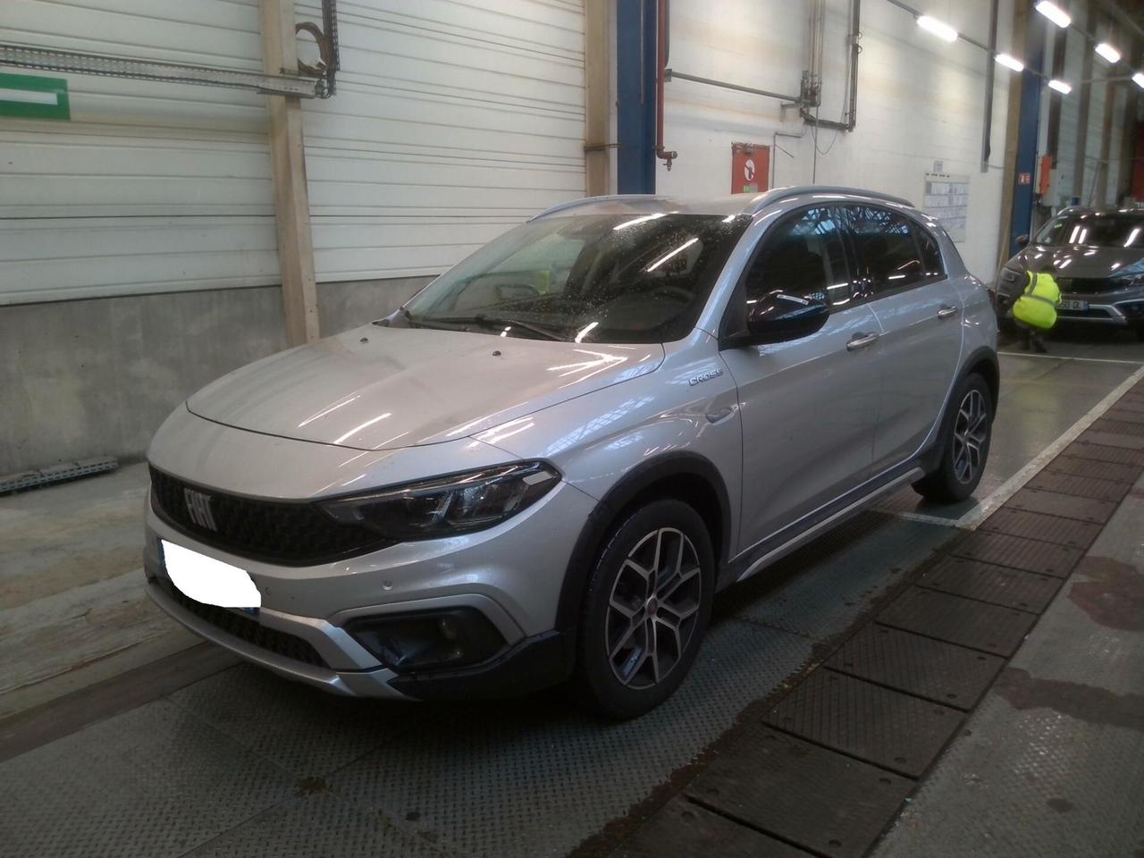 Fiat Tipo 1.6 Mjt S&S SW Cross