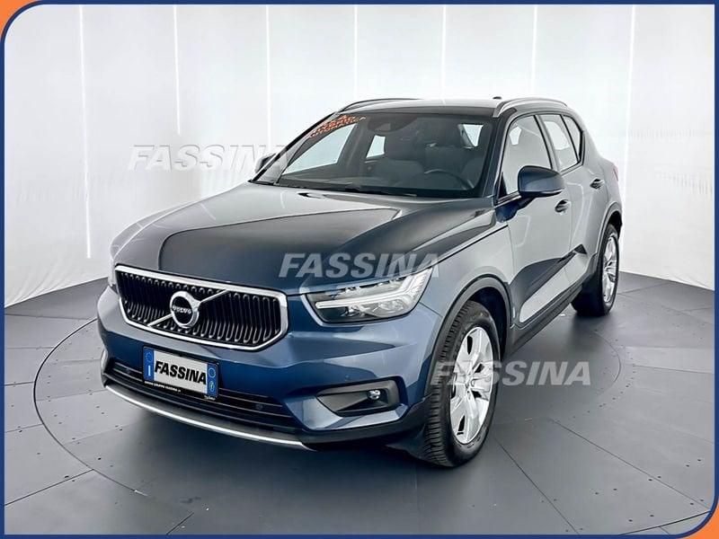Volvo XC40 XC40 2.0 b4 Momentum Pro awd auto