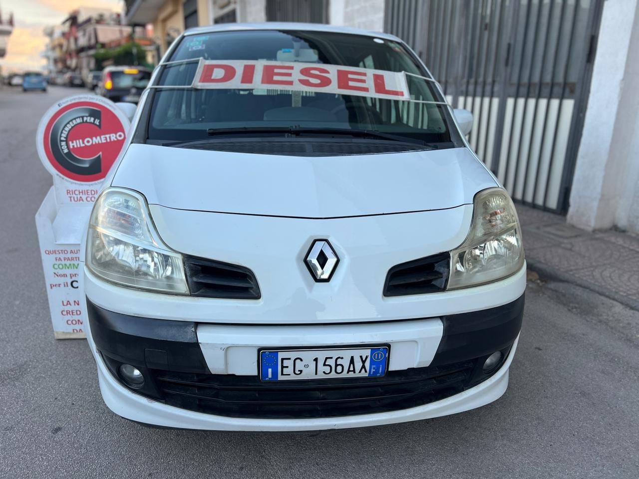 Renault modus 1.5 DIESEL Anno 2012