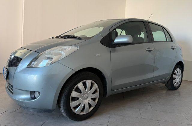 TOYOTA Yaris 1.3 5 porte M-MT SOL