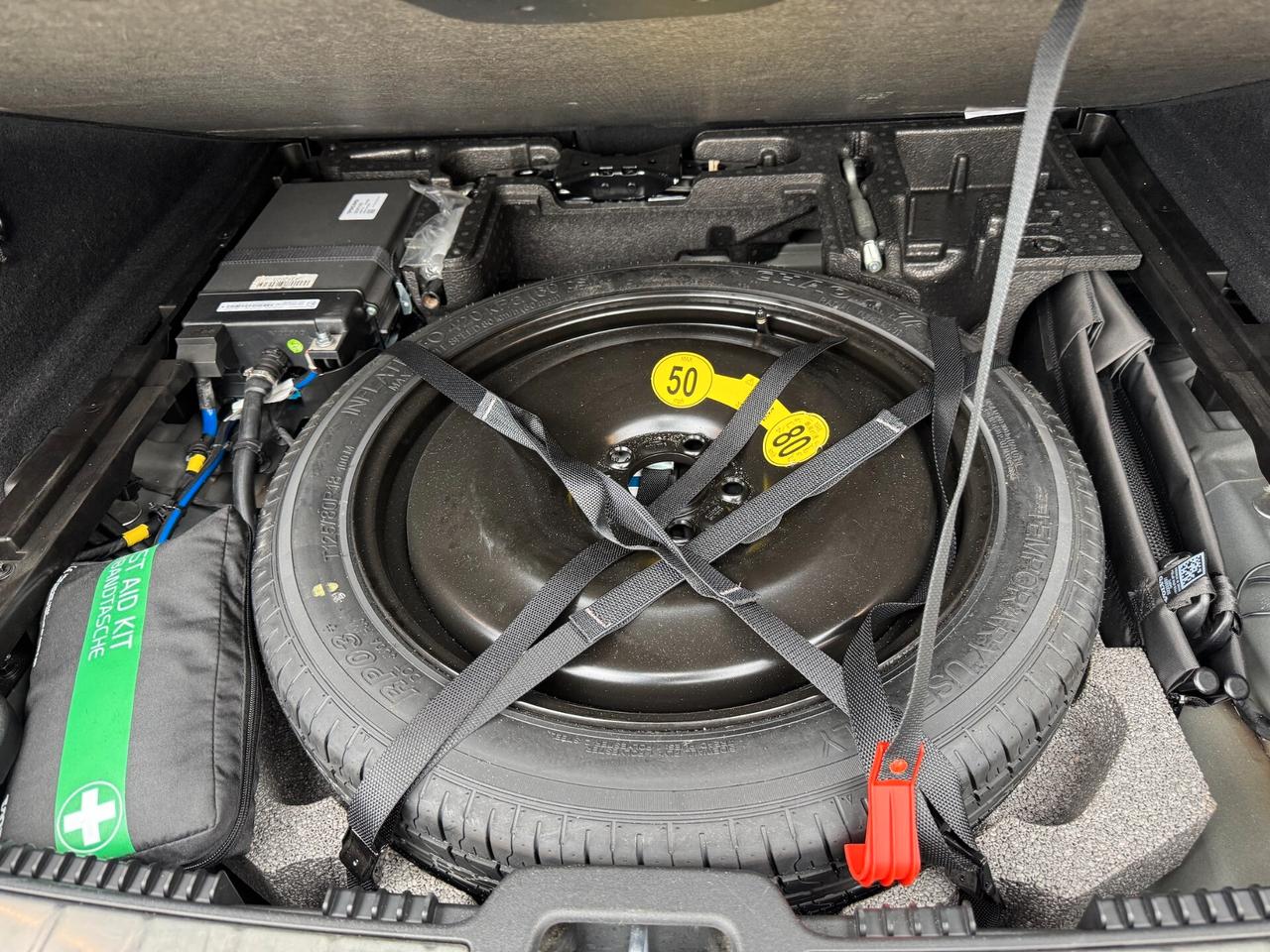 Volvo XC 60 B4 (d) AWD Geartronic R-design UNICO PROP. FULL OPTIONAL