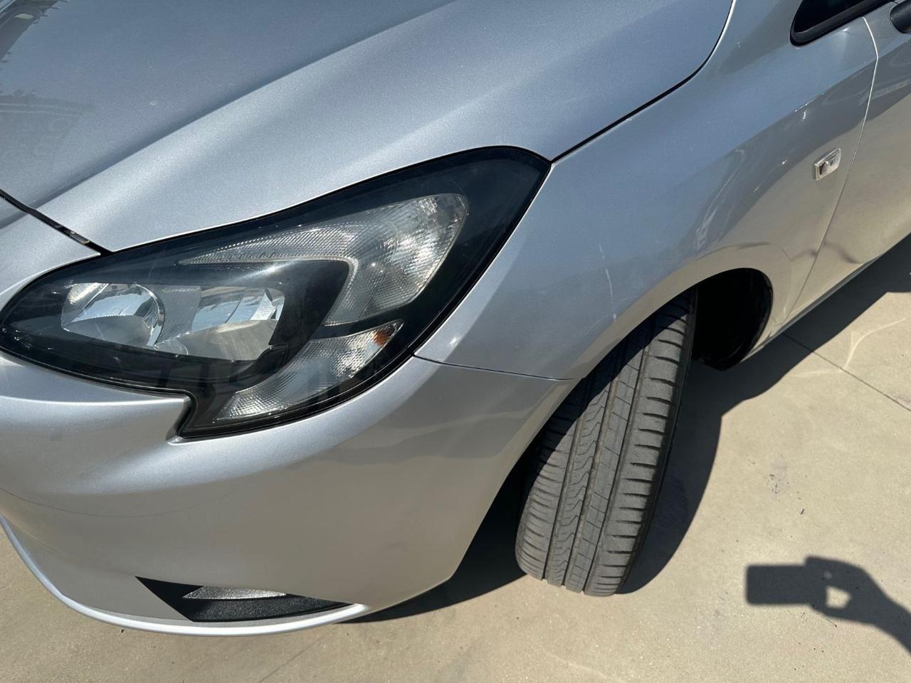 Opel Corsa 1.4 90CV 5 porte b-Color IMP.GPL