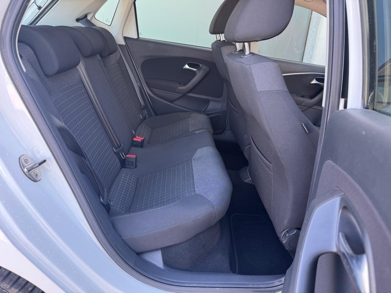 Volkswagen Polo 1.4 TDI Comfortline 2017