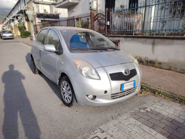 Toyota Yaris 1.4 D-4D DPF 5 porte