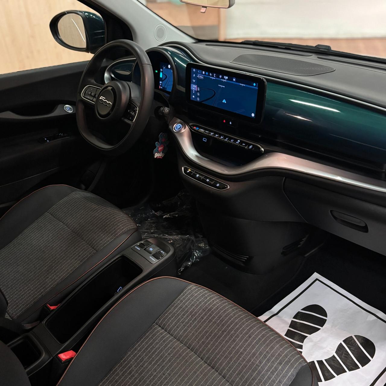 Fiat 500 500e Berlina 42 kWh Icon