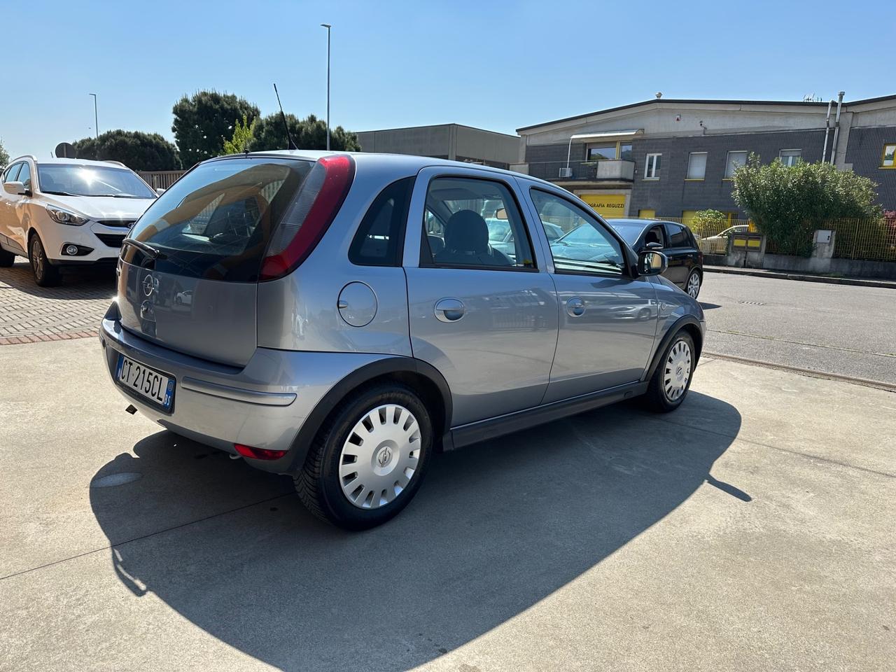 Opel Corsa 1.0i 12V cat 5 porte Enjoy