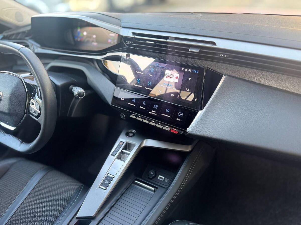 Peugeot 308 1.6 hybrid phev Allure Pack 180cv e-eat8