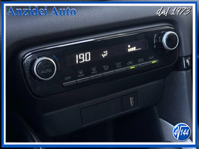 TOYOTA Yaris 1.5 Hybrid 5 porte Business