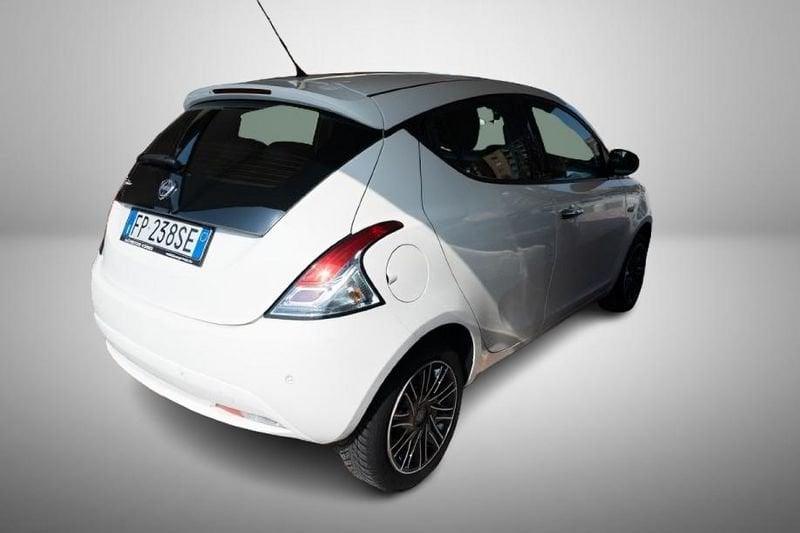 Lancia Ypsilon III 2015 1.2 Gold 69cv my18
