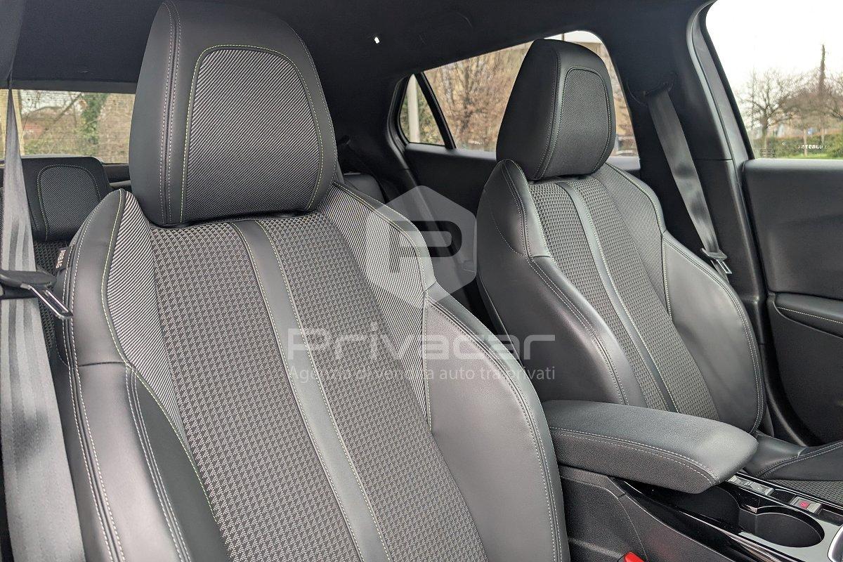 PEUGEOT 2008 BlueHDi 100 S&S GT Line