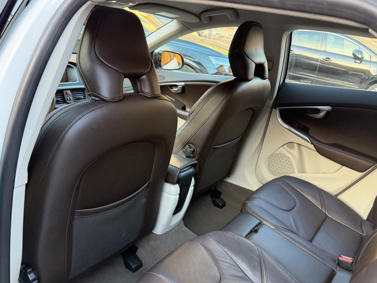 Volvo V40 Cross Country D2 1.6 Momentum