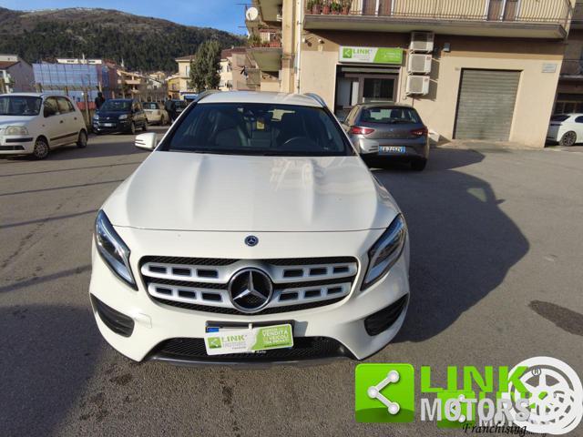 MERCEDES-BENZ GLA 200 premium amg line